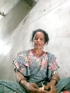 Snapshot of kiiuu_sexe chatting on 04/04/26, 05:49 kiiuu sexe online show from 04/04/26, 05:49