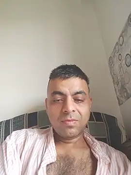 Snapshot of ashleellaunda7582 chatting on 06/13/26, 02:20 ashleellaunda7582 online show from 06/13/26, 02:20