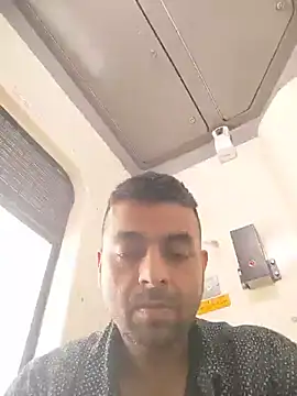 Snapshot of ashleellaunda7582 chatting on 06/22/26, 08:22 ashleellaunda7582 online show from 06/22/26, 08:22