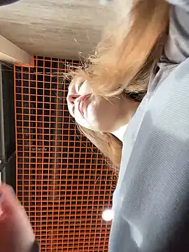 LeiaMood online show from 02/18/26, 06:53