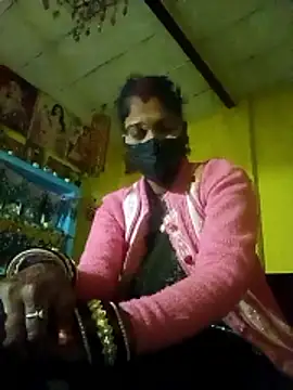 Pooja rathor online show from 01/15/26, 03:38