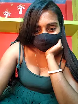 Snapshot of arushi_bb chatting on 02/15/26, 10:47 arushi bb online show from 02/15/26, 10:47