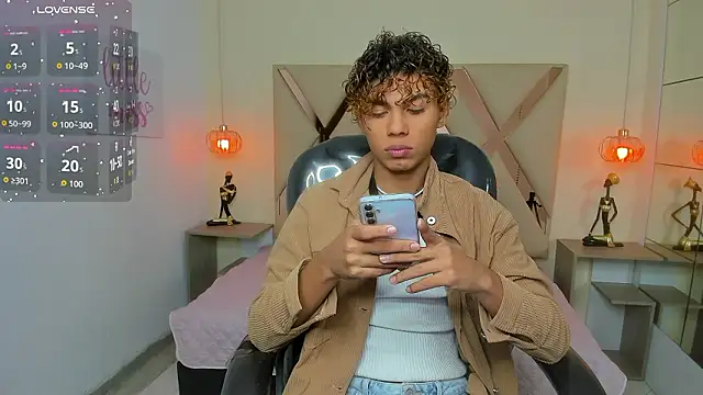 Anyelo Twink online show from 03/29/26, 05:40