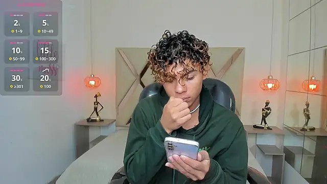 Anyelo Twink online show from 04/25/26, 04:04