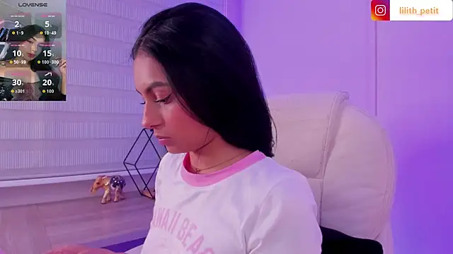 lilith petit  online show from 04/25/26, 01:25
