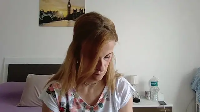 Clara1986 online show from 06/05/26, 09:26