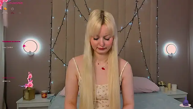 AdeleSilvy online show from 05/06/26, 01:36