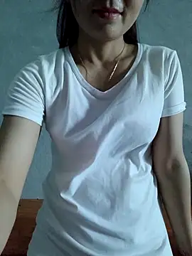 Snapshot of Vanvan68xx chatting on 04/05/26, 07:27 Vanvan68xx online show from 04/05/26, 07:27