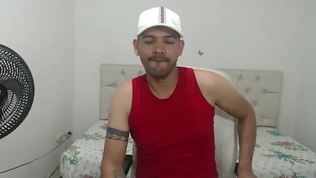 wildchris  online show from 01/12/26, 02:33