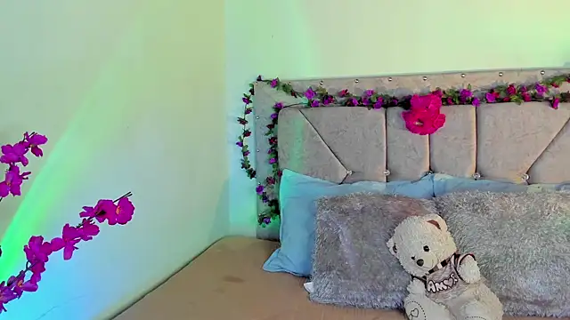 Britanny77 online show from 03/11/26, 06:03