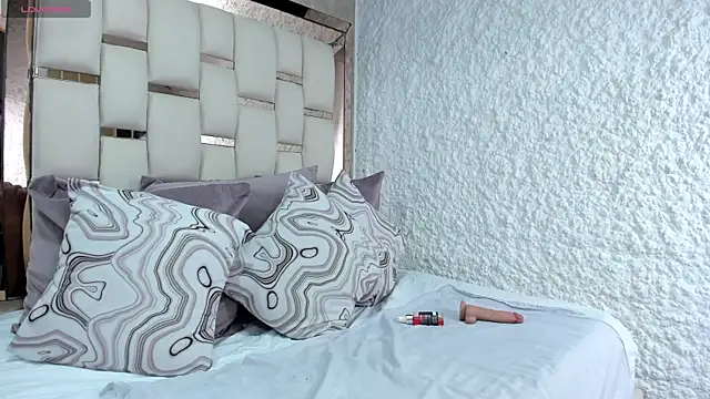 charolnox online show from 03/01/26, 01:35