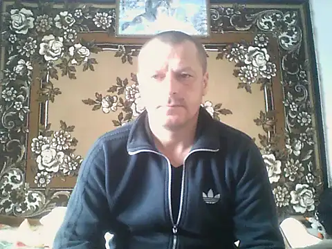 Ivan9iutt online show from 04/16/26, 06:03