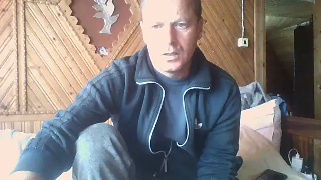 Snapshot of Ivan9iutt chatting on 07/20/26, 08:39 Ivan9iutt online show from 07/20/26, 08:39
