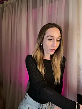 AnesaKis online show from 03/19/26, 02:04