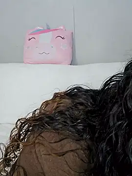  Zhamira online show from 01/12/26, 01:49