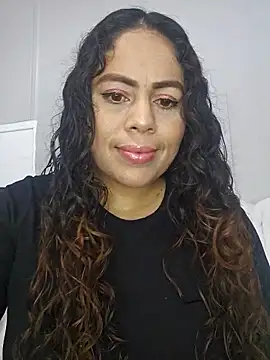  Zhamira online show from 01/13/26, 02:55