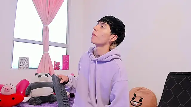 Maiky Cooper01 online show from 04/16/26, 02:40