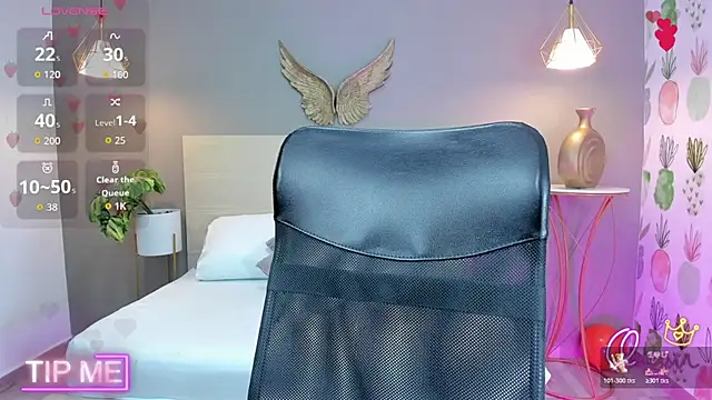 emma hiltonn  online show from 06/02/26, 07:27