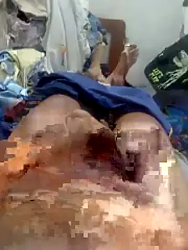 Snapshot of largo666 chatting on 02/15/26, 06:15 largo666 online show from 02/15/26, 06:15