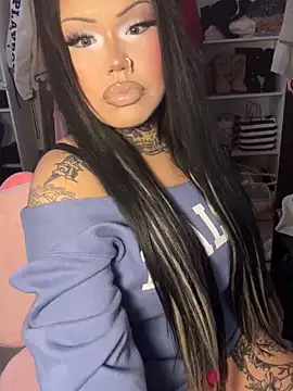 Snapshot of BaByDollxChloe chatting on 02/23/26, 08:17 BaByDollxChloe online show from 02/23/26, 08:17