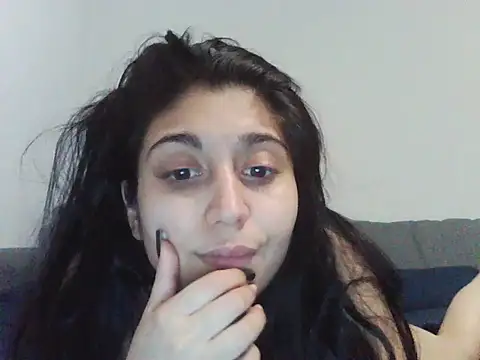 Roxanamadia online show from 02/08/26, 11:30