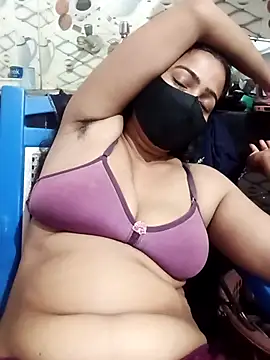 sexyqueen558 online show from 03/18/26, 11:30