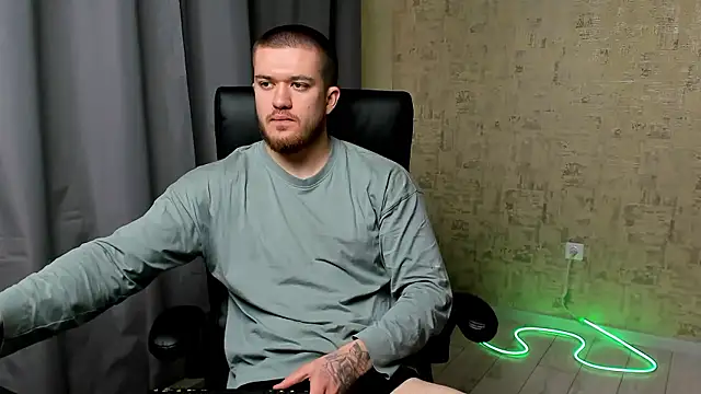 Snapshot of Well_boy chatting on 01/11/26, 08:30 Well boy online show from 01/11/26, 08:30