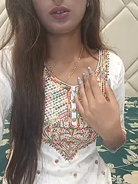 Snapshot of TrendyTales_ chatting on 01/17/26, 01:05 TrendyTales online show from 01/17/26, 01:05