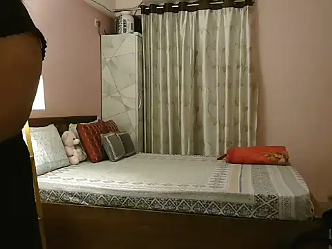 SASSY AANNUU online show from 05/12/26, 08:50