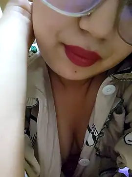 Sexy-Mouna online show from 04/07/26, 01:28