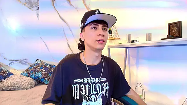 XanderGrey8 online show from 02/25/26, 07:01