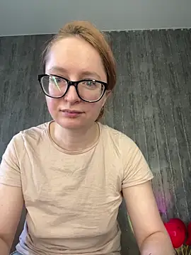 coy girl  online show from 03/04/26, 11:49