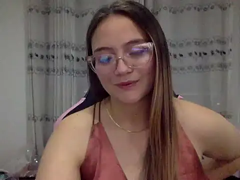 LOLA R  online show from 02/14/26, 12:18