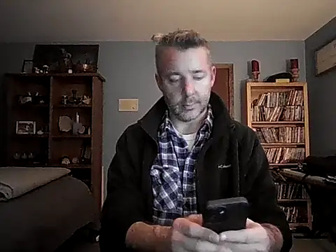 Snapshot of chrisw8140 chatting on 02/07/26, 12:03 chrisw8140 online show from 02/07/26, 12:03