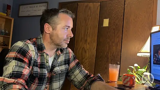 chrisw8140 online show from 04/13/26, 02:06