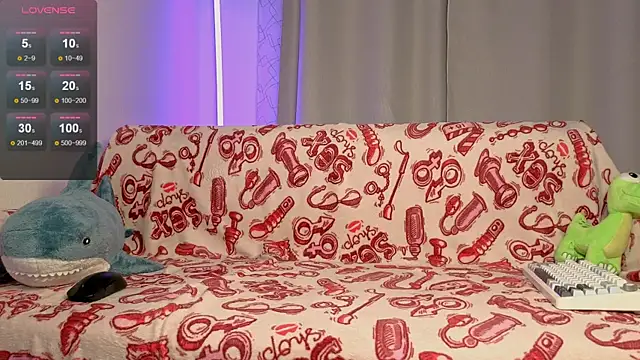 first mark online show from 04/18/26, 07:58