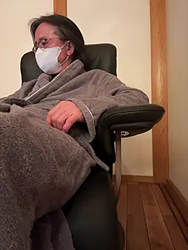 Snapshot of hiroshi-1964 chatting on 03/03/26, 03:29 hiroshi-1964 online show from 03/03/26, 03:29