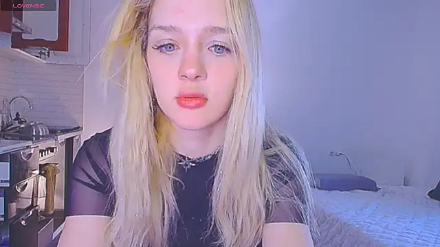 sailormoon666  online show from 04/08/26, 04:56