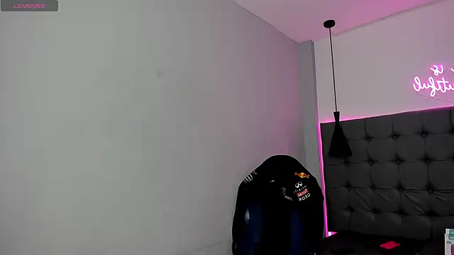 scarletcherry18 online show from 06/12/26, 04:22