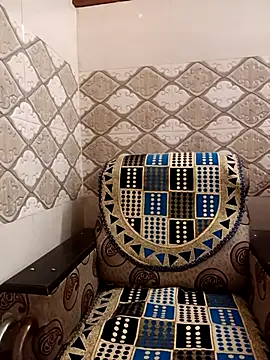 Cute purnima143 online show from 04/14/26, 05:02