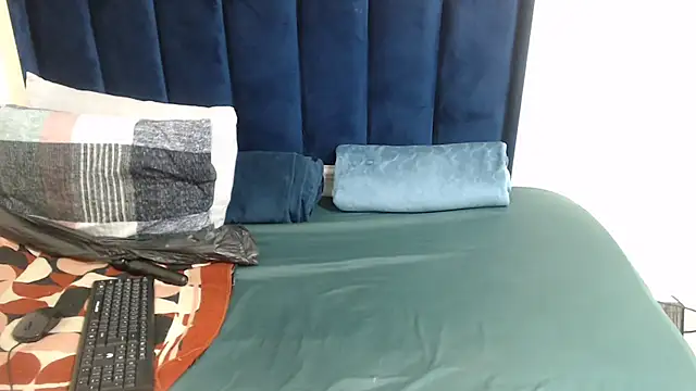 Cutebootyxx online show from 04/09/26, 07:41