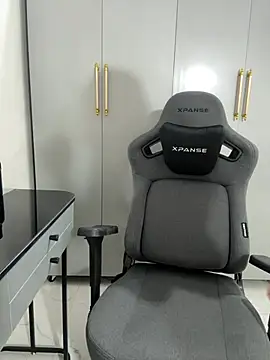 Snapshot of Llabi2k chatting on 07/16/26, 09:32 Llabi2k online show from 07/16/26, 09:32