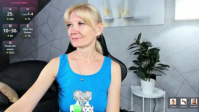 Julie Lucas online show from 07/15/26, 12:05