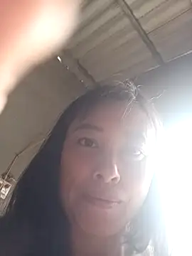 kaia-cam online show from 02/11/26, 07:02