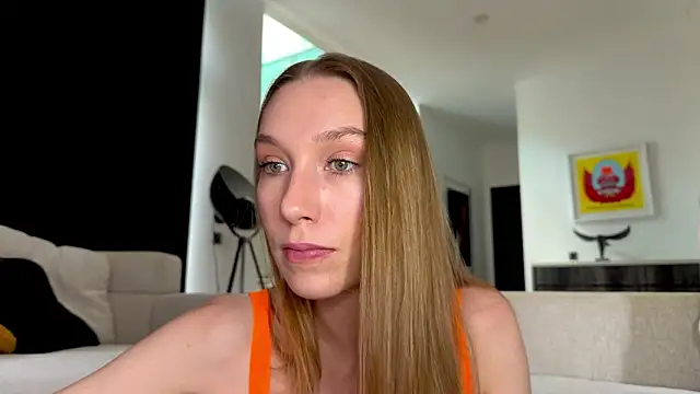 Linaspicee online show from 02/14/26, 05:15