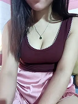 Ngocmai lazdy online show from 05/04/26, 02:40