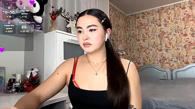 Snapshot of WavaBaber chatting on 01/13/26, 06:13 WavaBaber online show from 01/13/26, 06:13