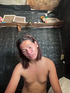 HugeAgatha online show from 02/15/26, 05:26