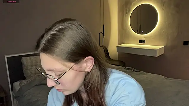 ChrisAmott online show from 04/18/26, 04:11