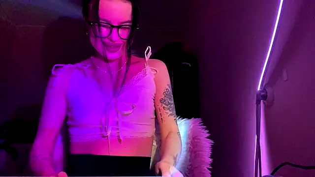 AkilahMilke online show from 01/14/26, 07:52